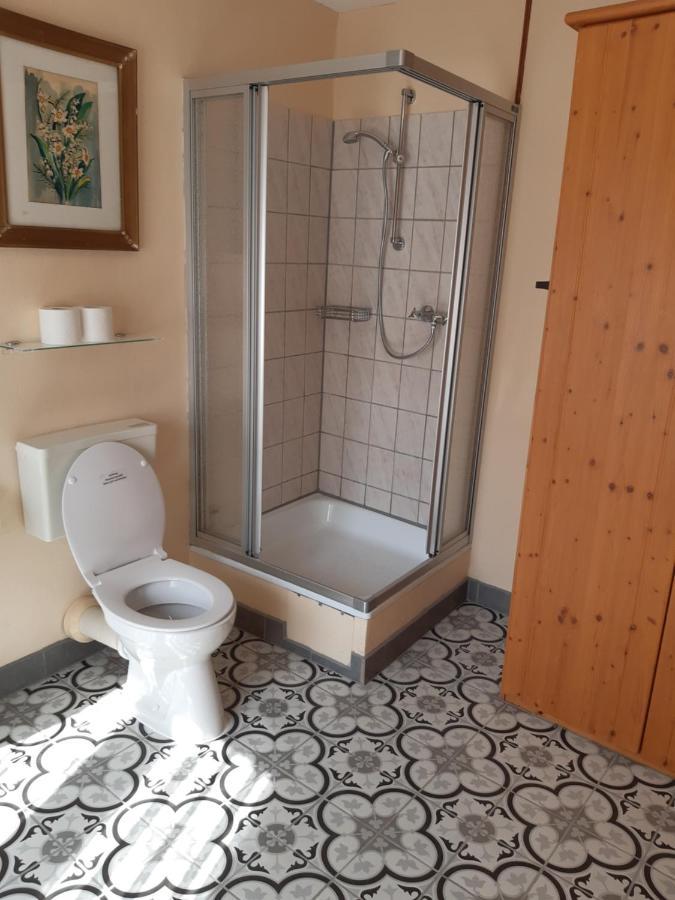 Gastehaus Am Calmont Panzió Ediger-Eller Kültér fotó