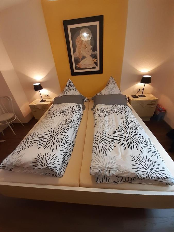 Gastehaus Am Calmont Panzió Ediger-Eller Kültér fotó